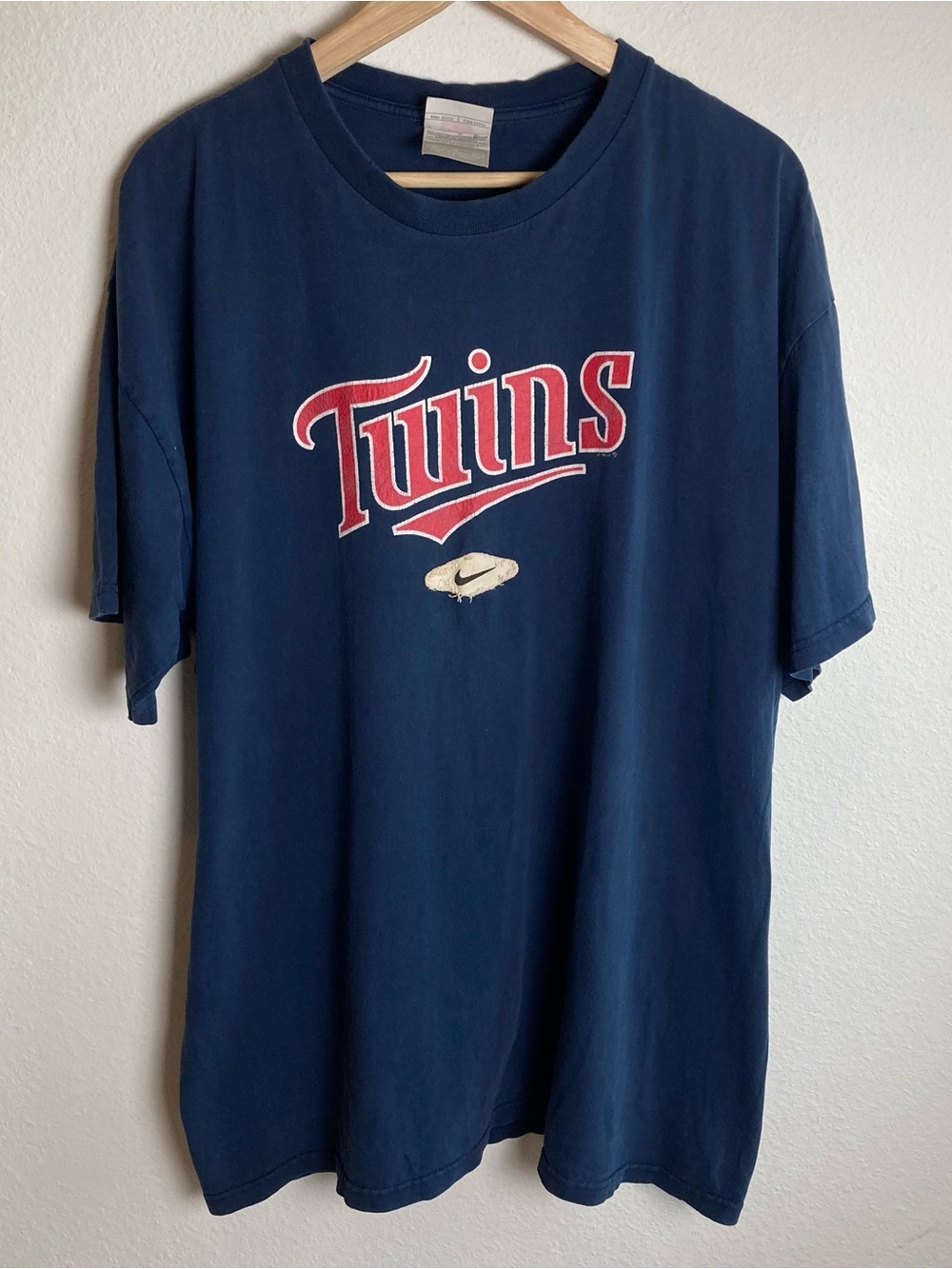 Vintage MINNESOTA TWINS T-Shirt XL Blue NIKE SILVER TAG Y2K 2000s Baseball